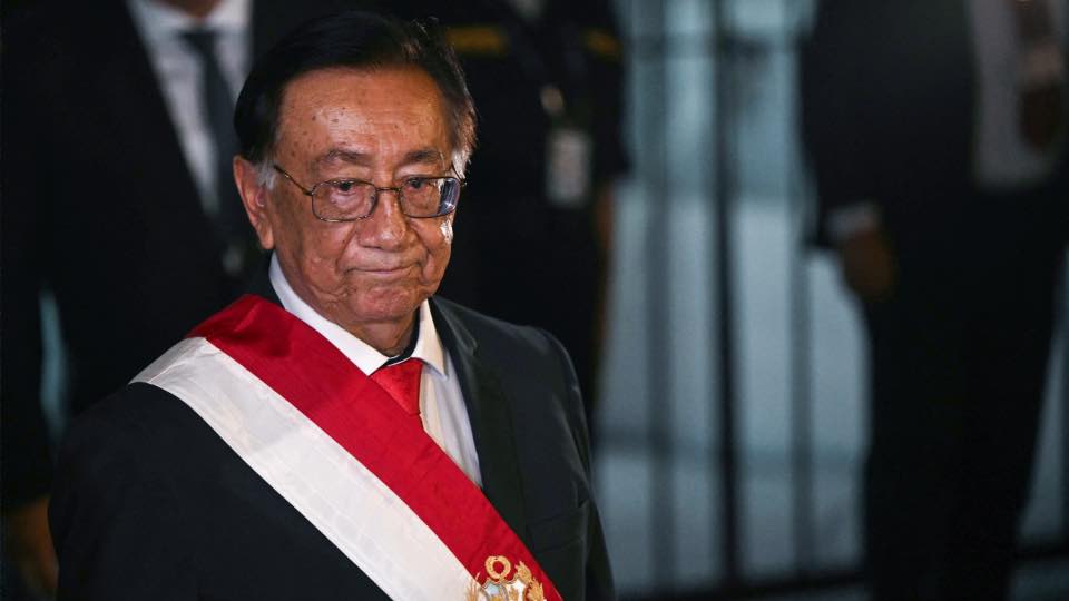 Nuevo presidente de Perú dice que “hamburguesas y chifas” son bienvenidos ante disputa China-EEUU