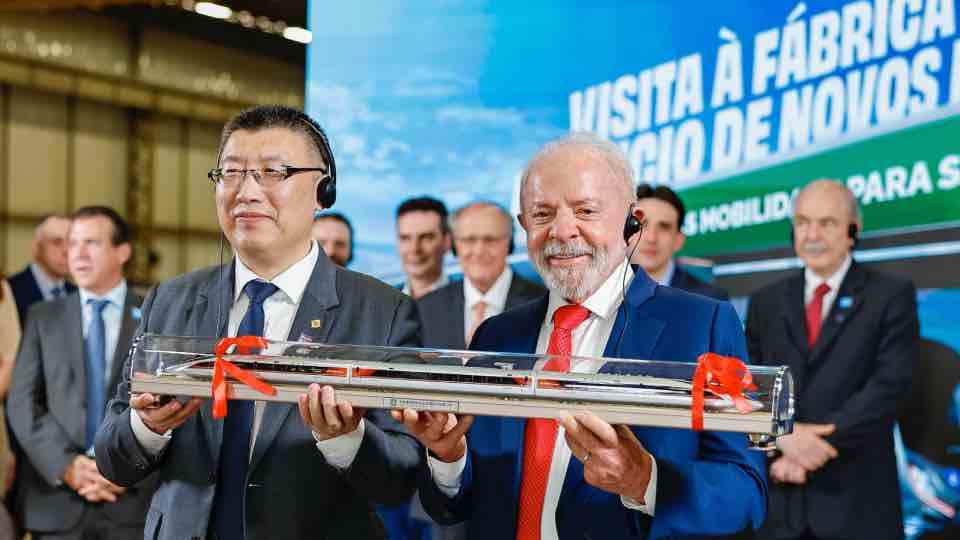 Brasil y la china CRRC lanzan planta ferroviaria con financiamiento estatal de US$ 1.120 millones