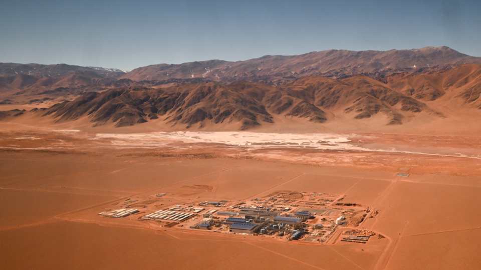 ¿Muestran las empresas chinas menores estándares socioambientales que sus pares occidentales en el litio argentino?