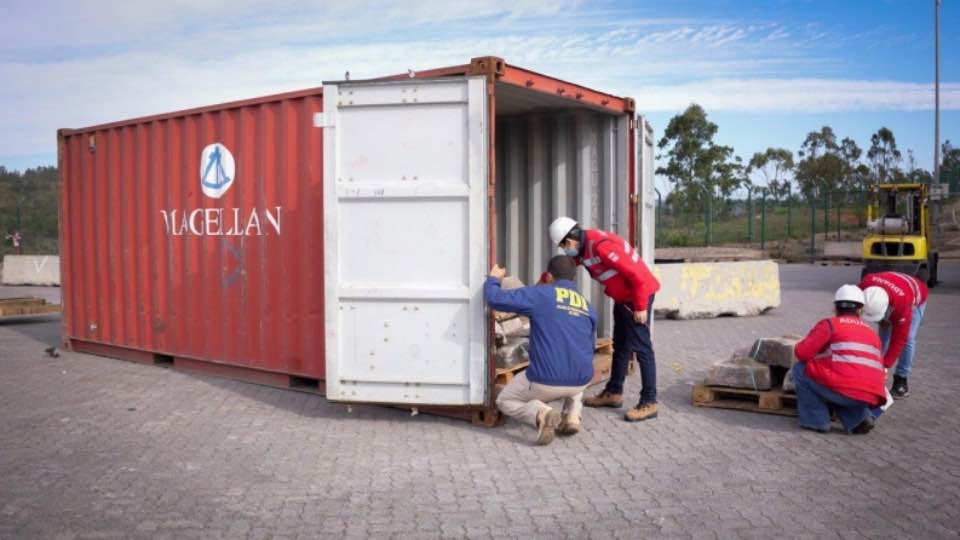Chile desbarata red de robo de cobre que exportaba cargamentos masivos a China