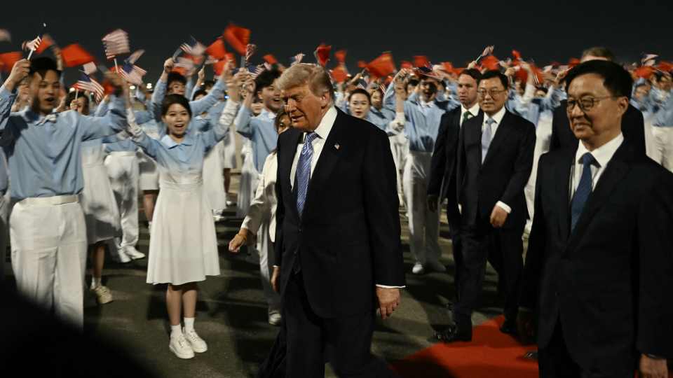 EEUU busca abastecerse de tierras raras y cortar dependencia de China