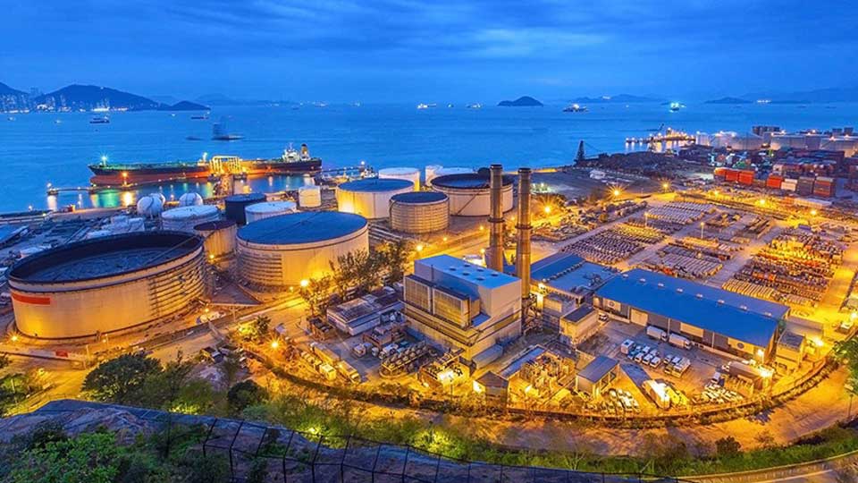 China invoca ley antisanciones para contrarrestar la inclusión de refinerías en la lista negra de EEUU