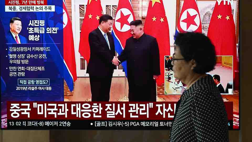 Xi visita Corea del Norte y promete llevar las relaciones a un “nuevo nivel”