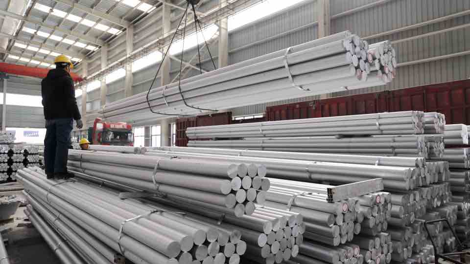 Las exportaciones de aluminio de China alcanzan un récord histórico de 711.000 toneladas en junio