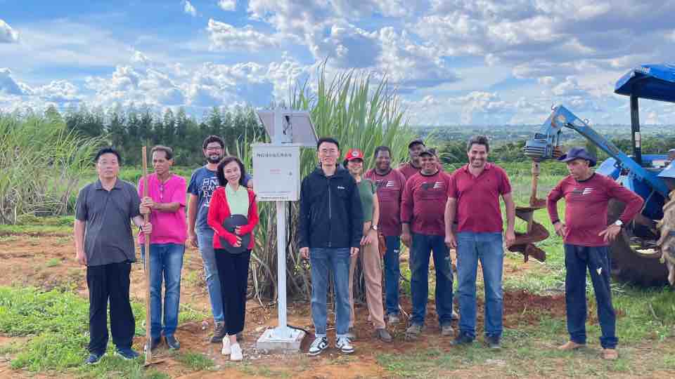 Estatal china Sinomach aplica inteligencia artificial y datos satelitales en agricultura familiar de Brasil