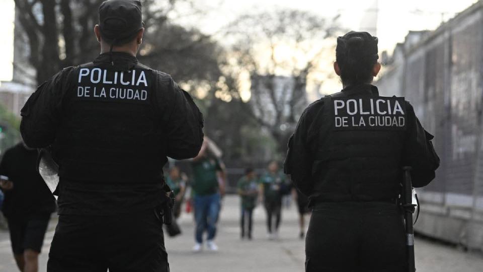 Policía argentina desarticula banda acusada de extorsionar y atacar a comerciantes chinos