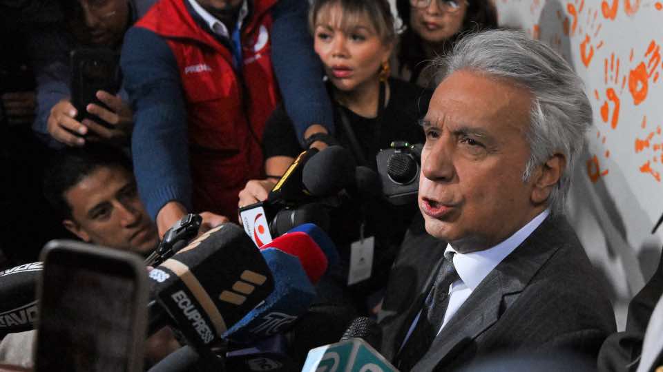 Justicia de Ecuador condena a exmandatario Moreno y exembajador chino por sobornos de Sinohydro