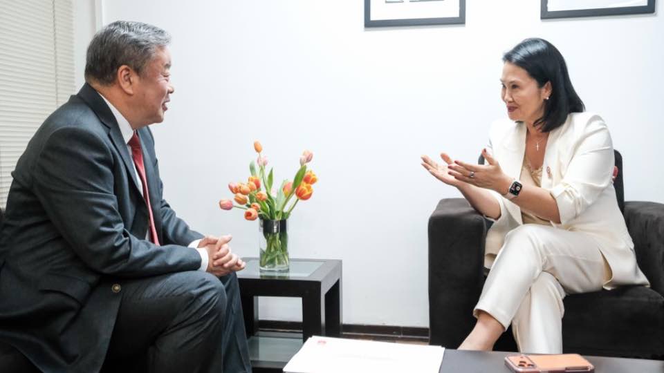 Embajada china defiende su relación con Perú en ráfaga de mensajes antes de la llegada de Rubio a Lima