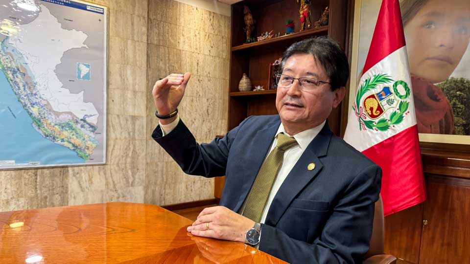 Empresas chinas y estadounidenses hacen cola para proyectos de cobre en el Perú mientras el gobierno reduce la burocracia